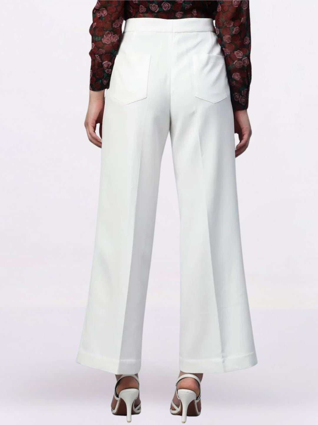 Women Classic Regular Fit Mid-Rise Parallel Trousers