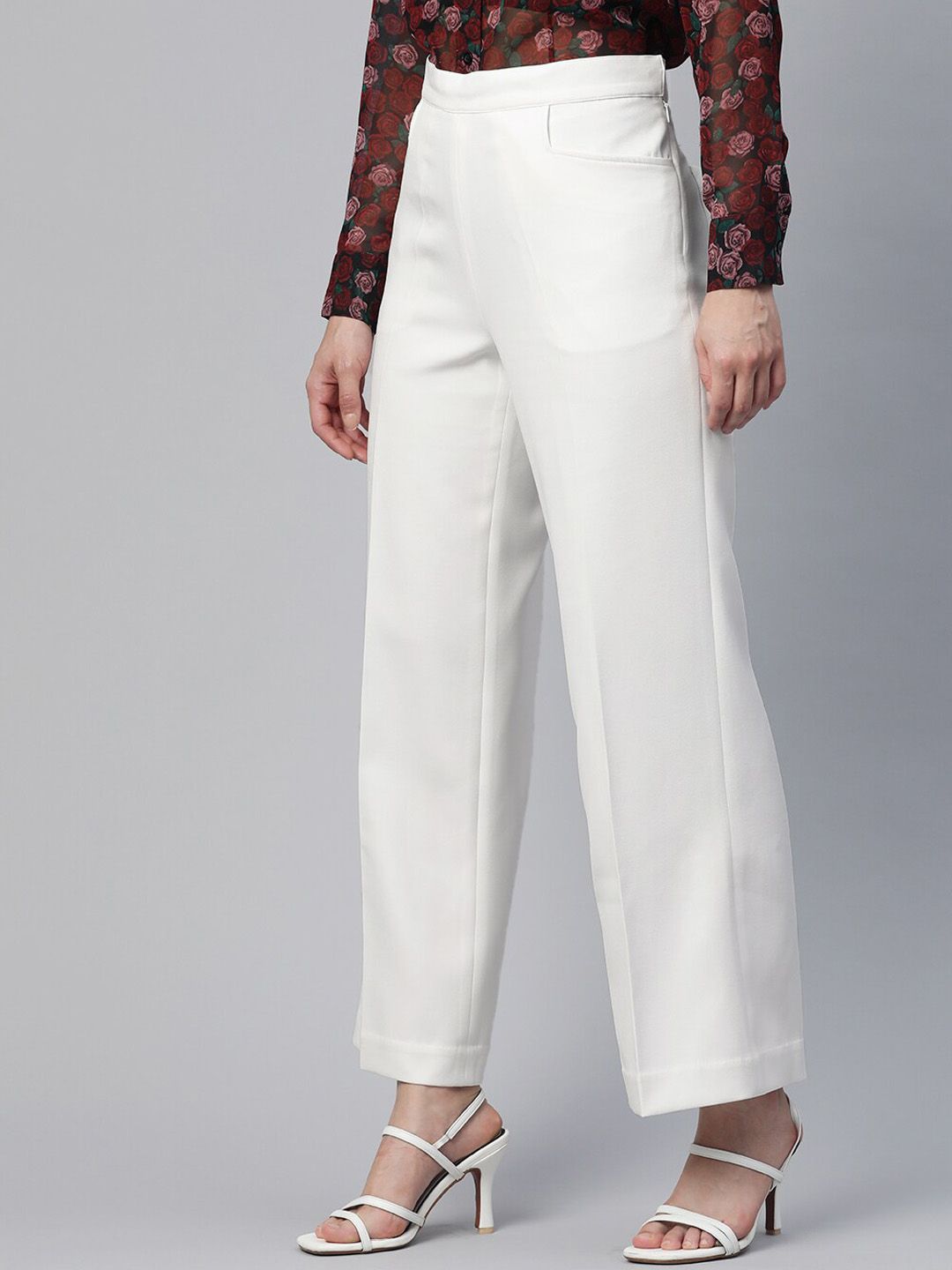 Women Classic Regular Fit Mid-Rise Parallel Trousers