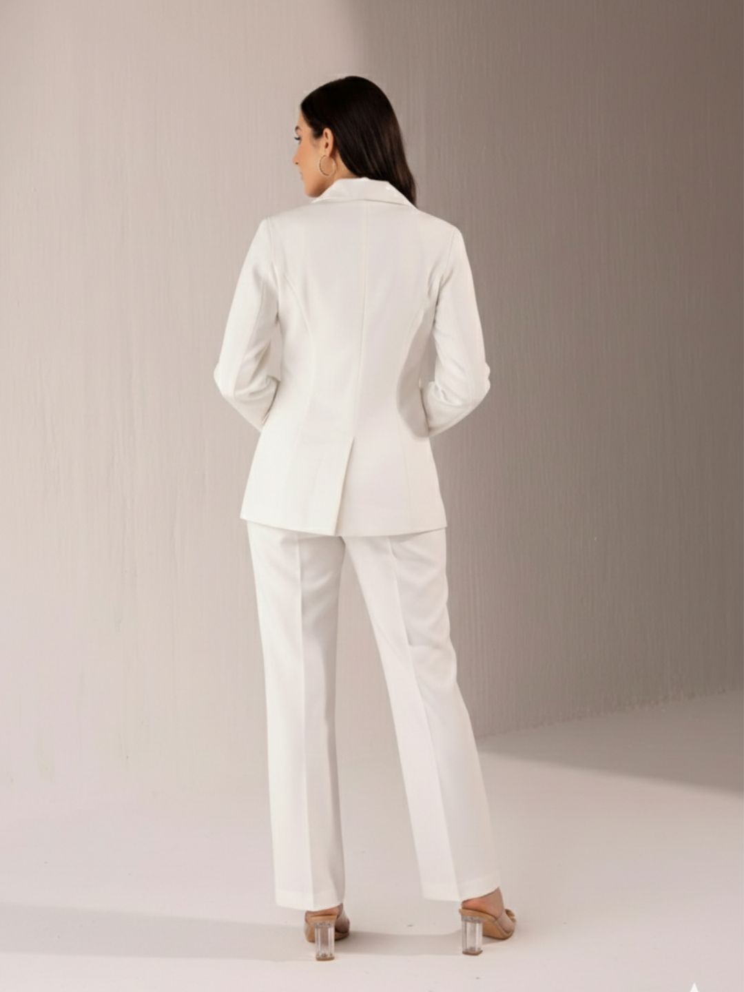 Women White Single breasted Stretch Pant Suit