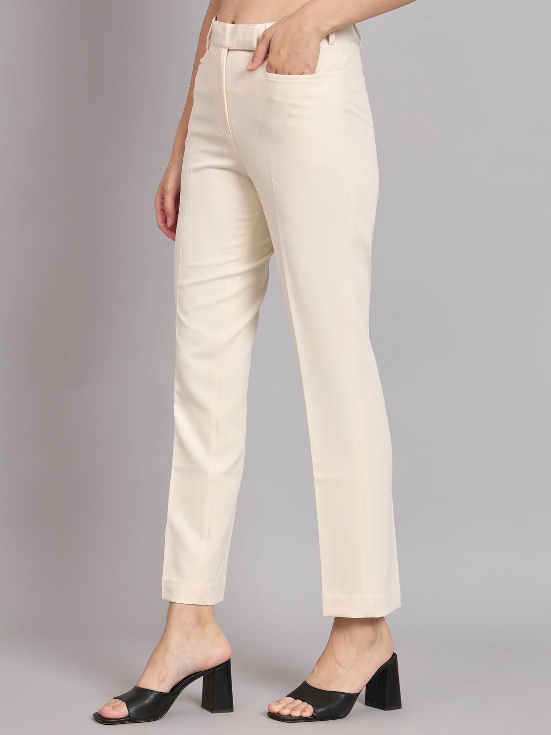 Women Comfort Mid-Rise Slim Fit Chinos