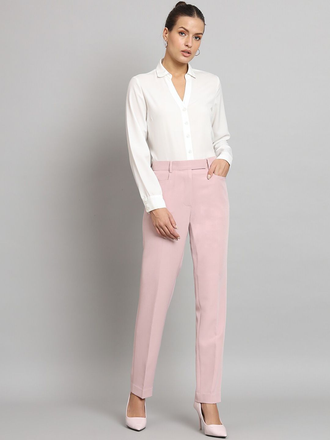 Women Relaxed Regular Fit Mid-Rise Cigarette Trousers