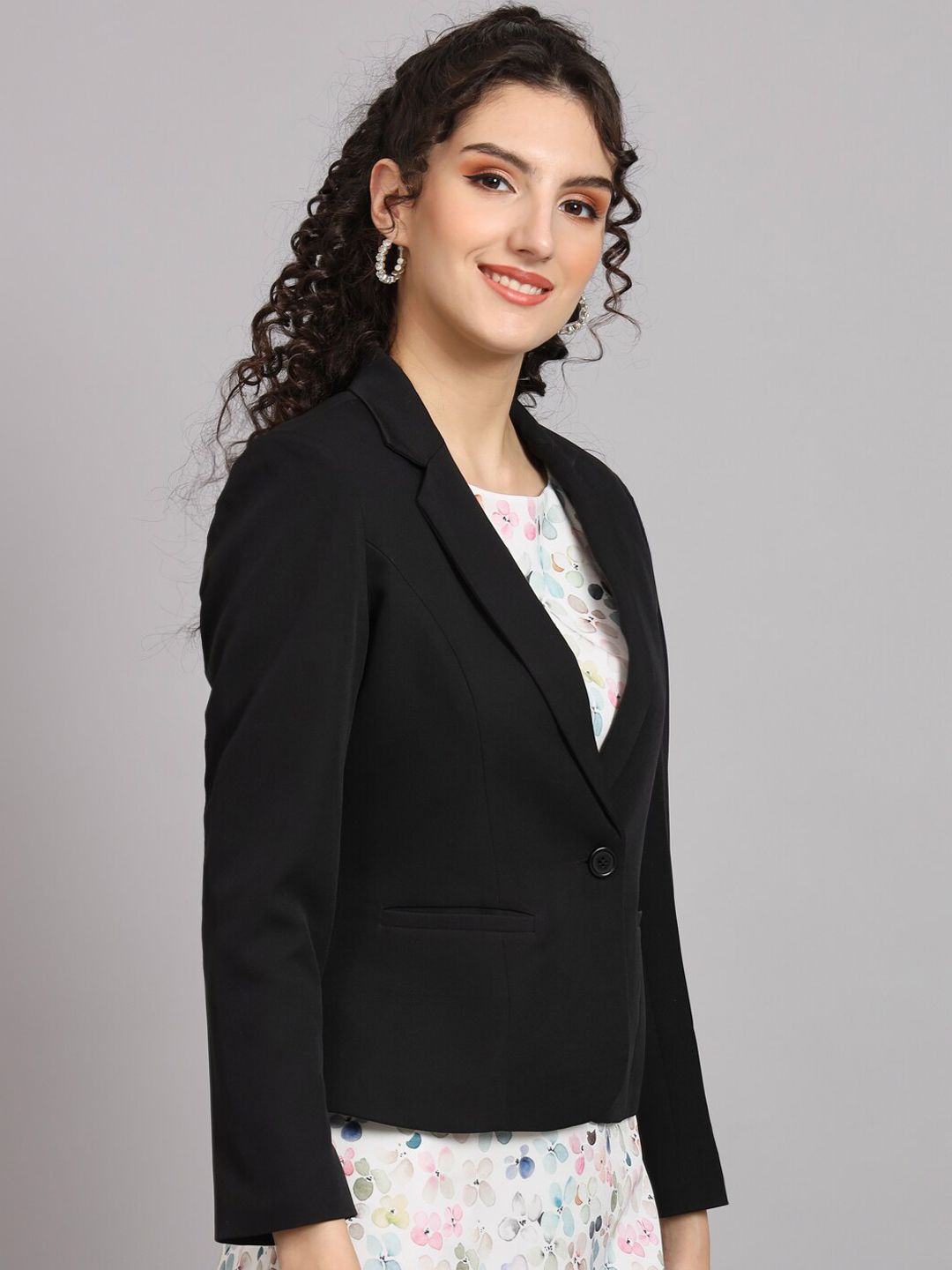 Women Notched Lapel Comfort-Fit Blazers