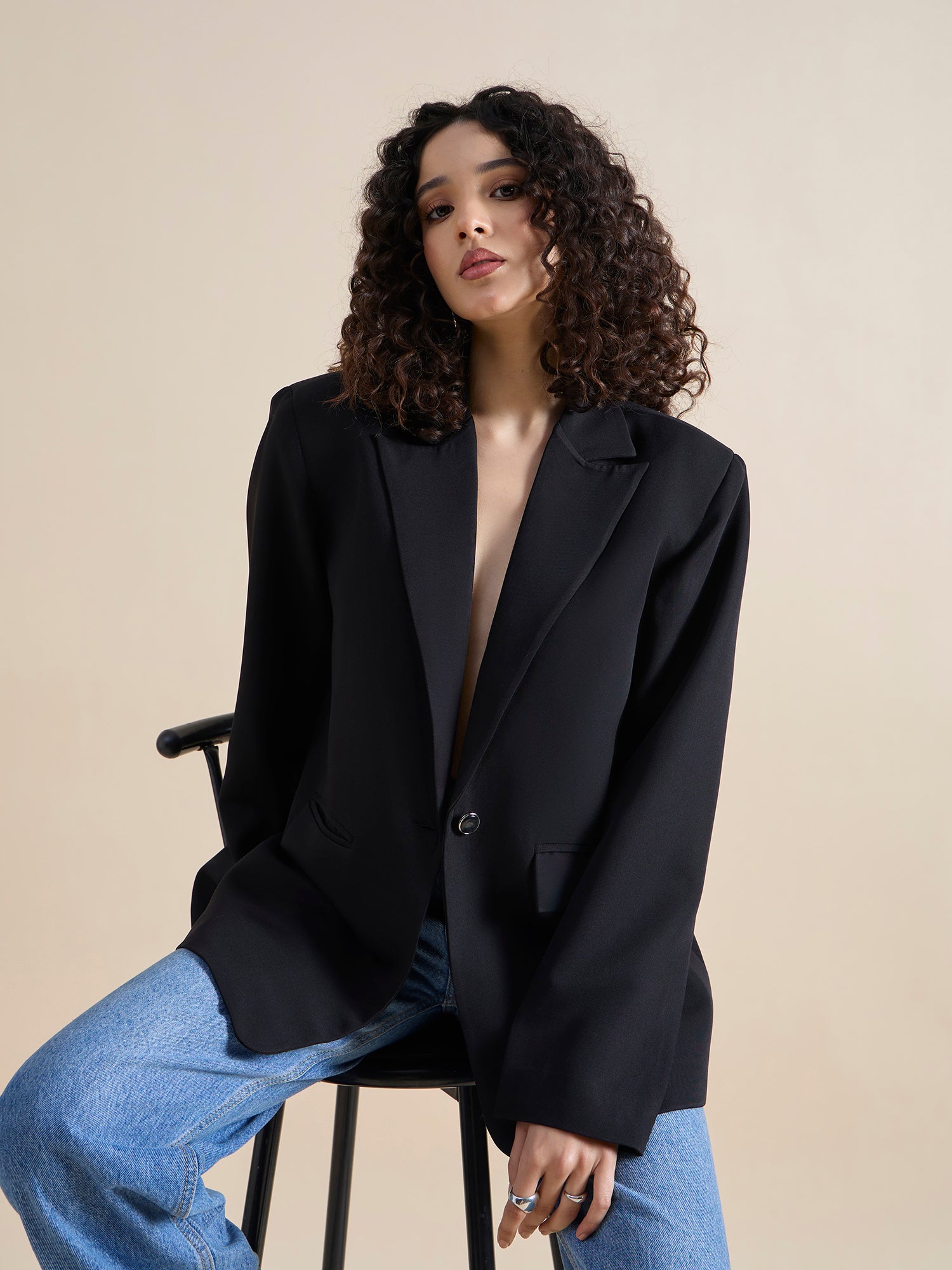 Women Oversized Fit Single Breasted Notched Lapel Collar Blazer
