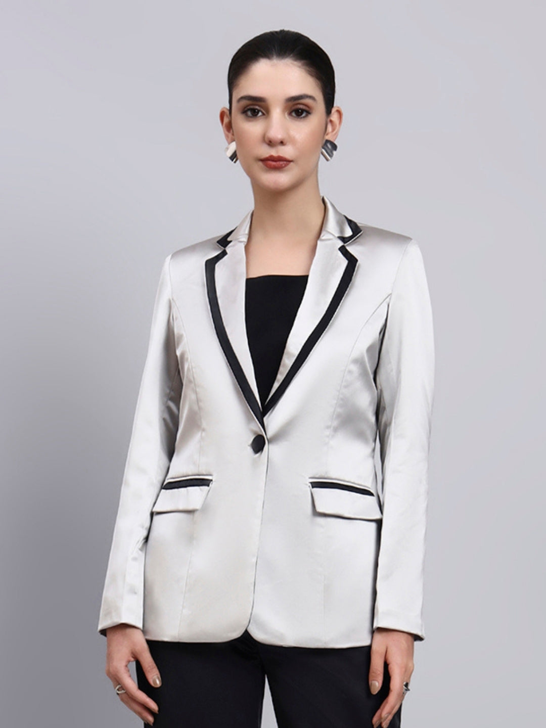 Women Silver Notched Lapel Blazer