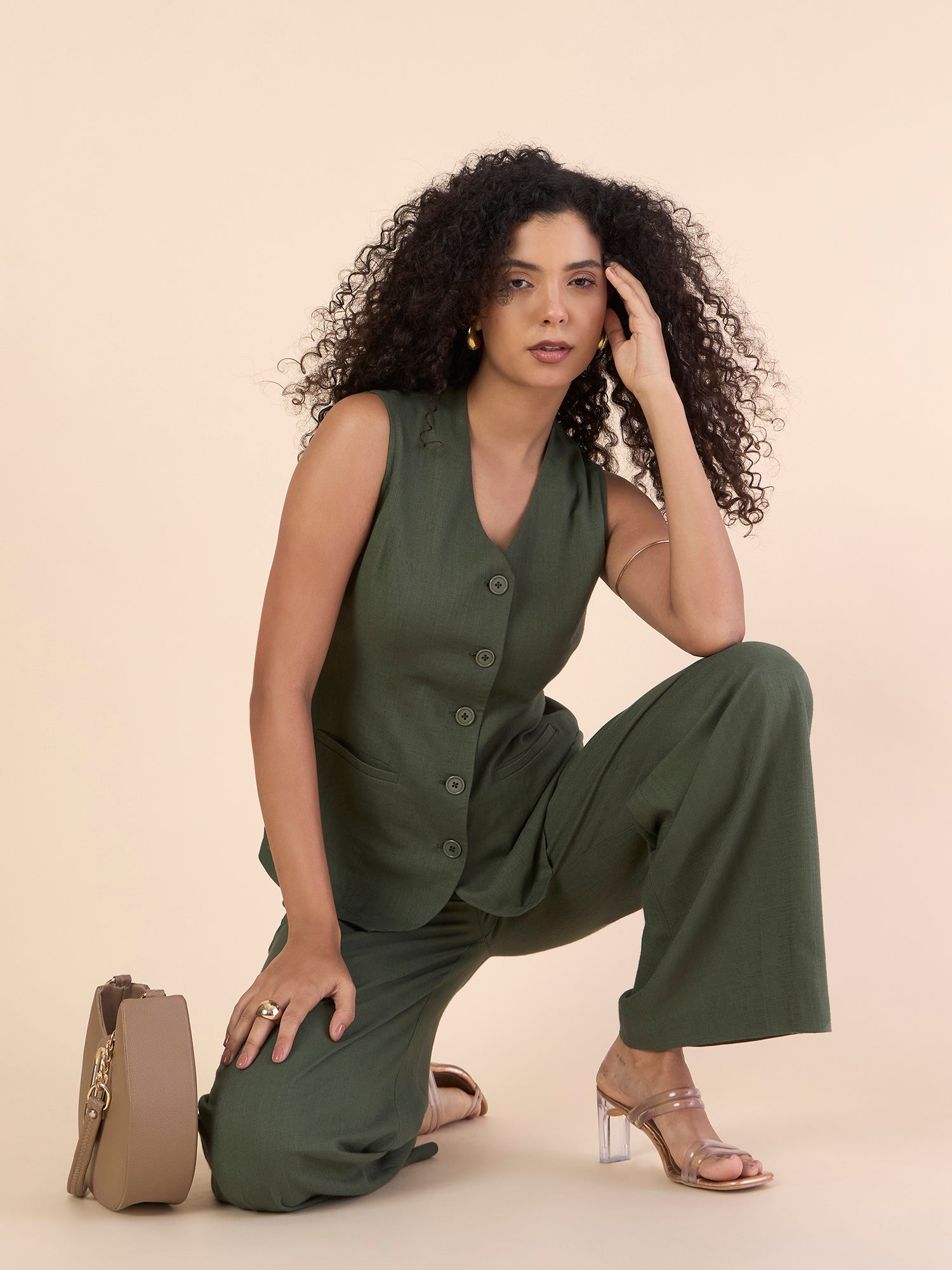 Olive Viscose-linen V-neck sleeveless vest With Straight fit co-ords