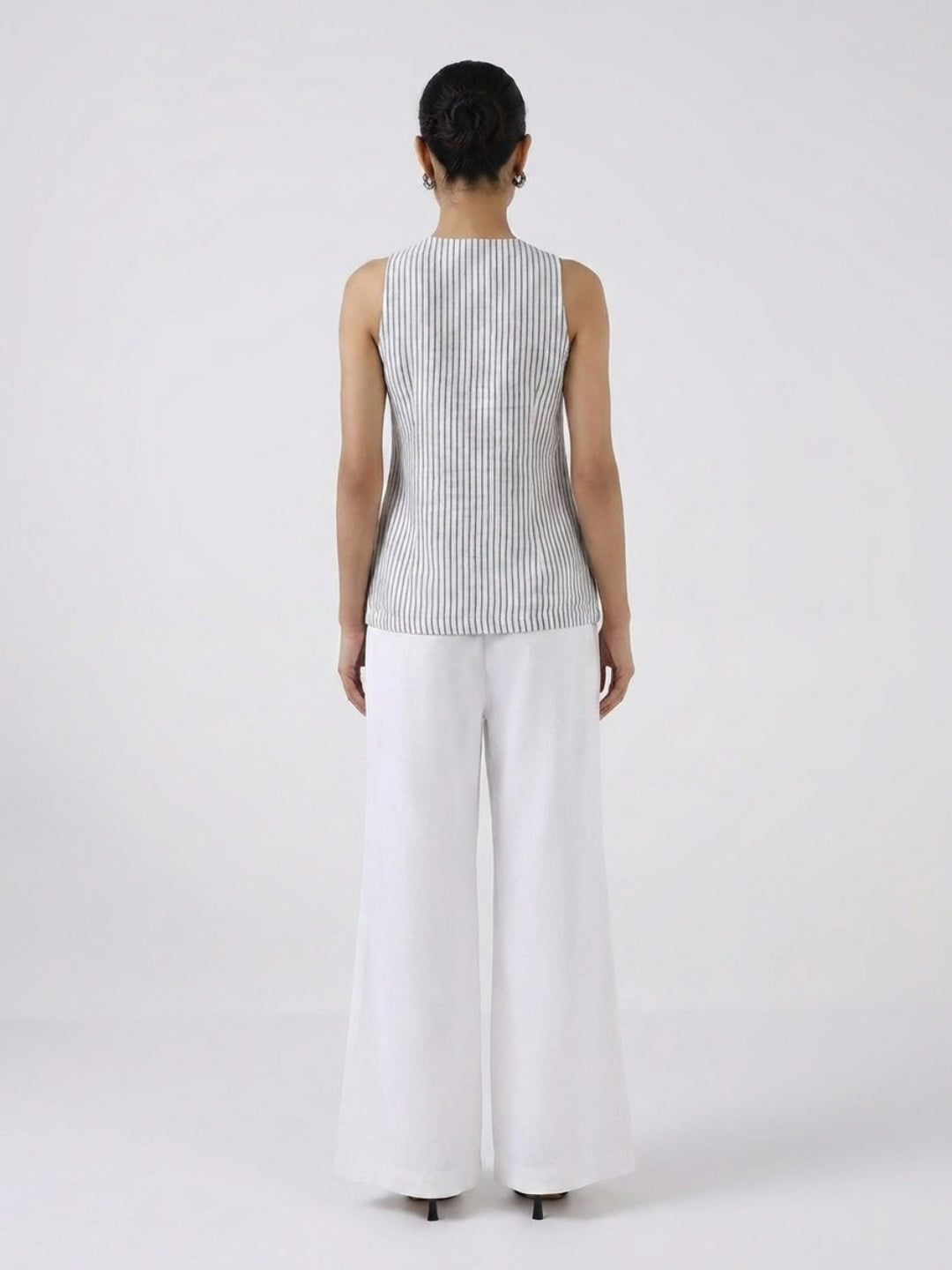 Women White Sleeveless Co-Ord Set