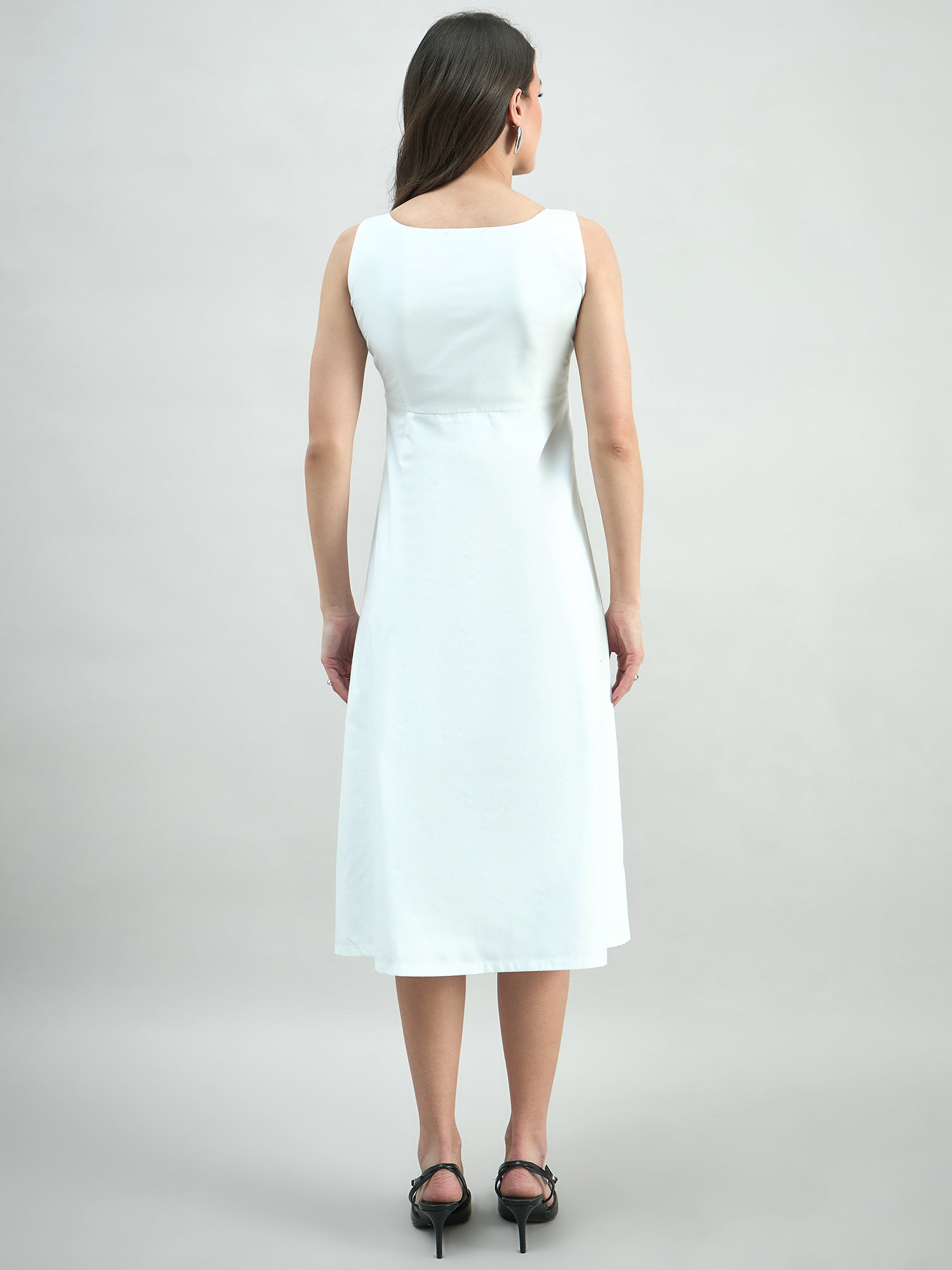 Elegant White Sleeveless Patchwork Panel In Cotton Schiffli