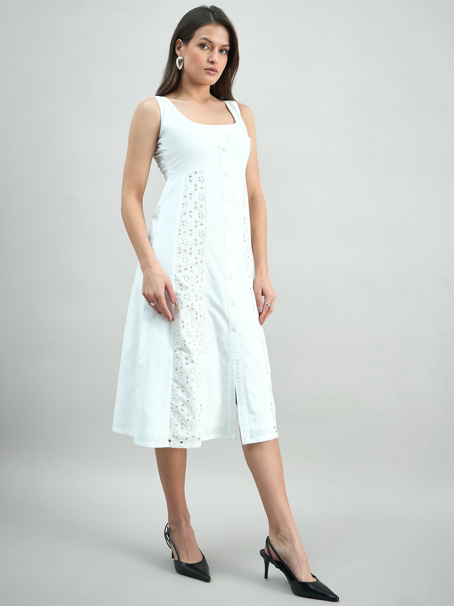 Elegant White Sleeveless Patchwork Panel In Cotton Schiffli