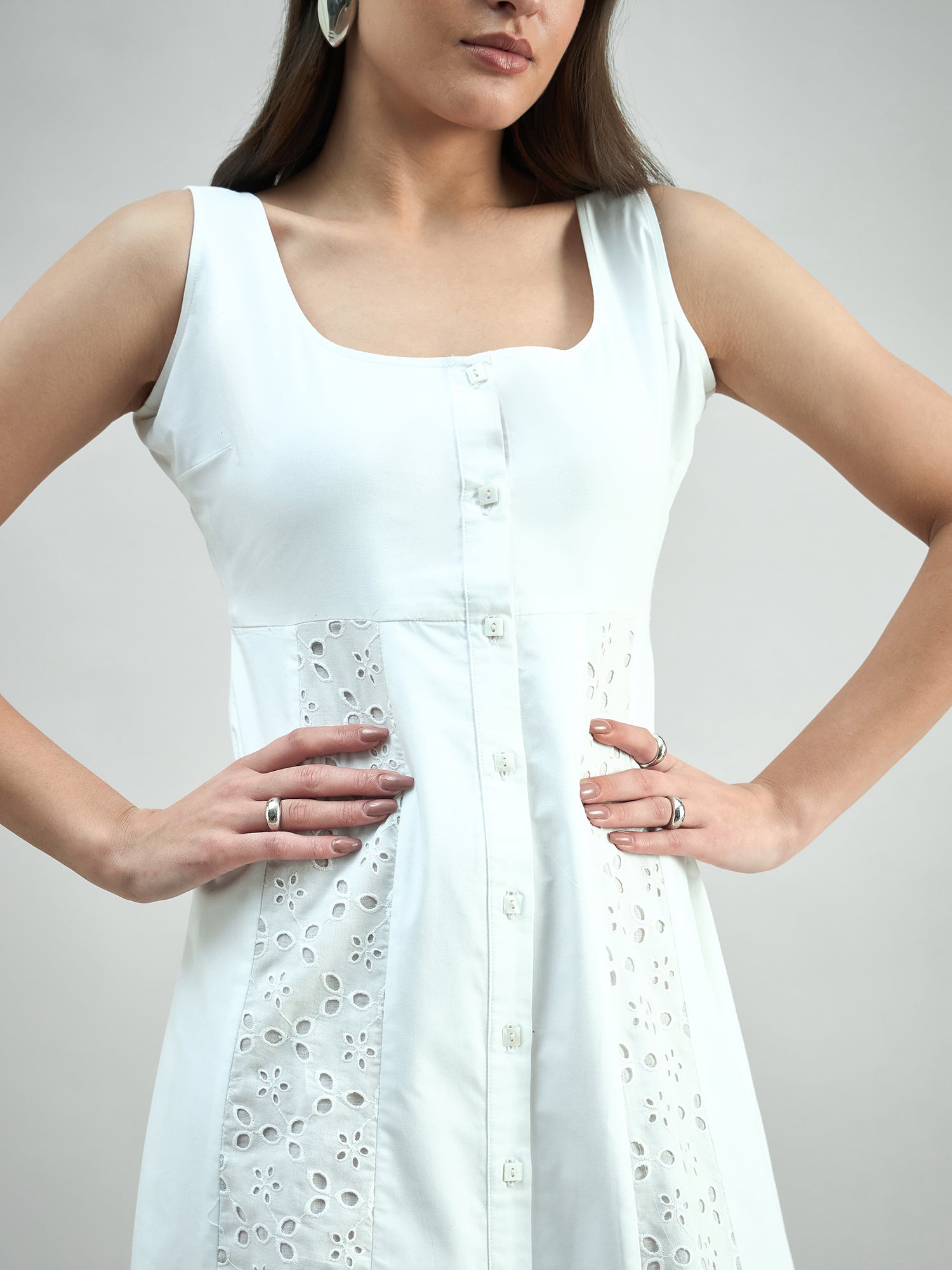 Elegant White Sleeveless Patchwork Panel In Cotton Schiffli