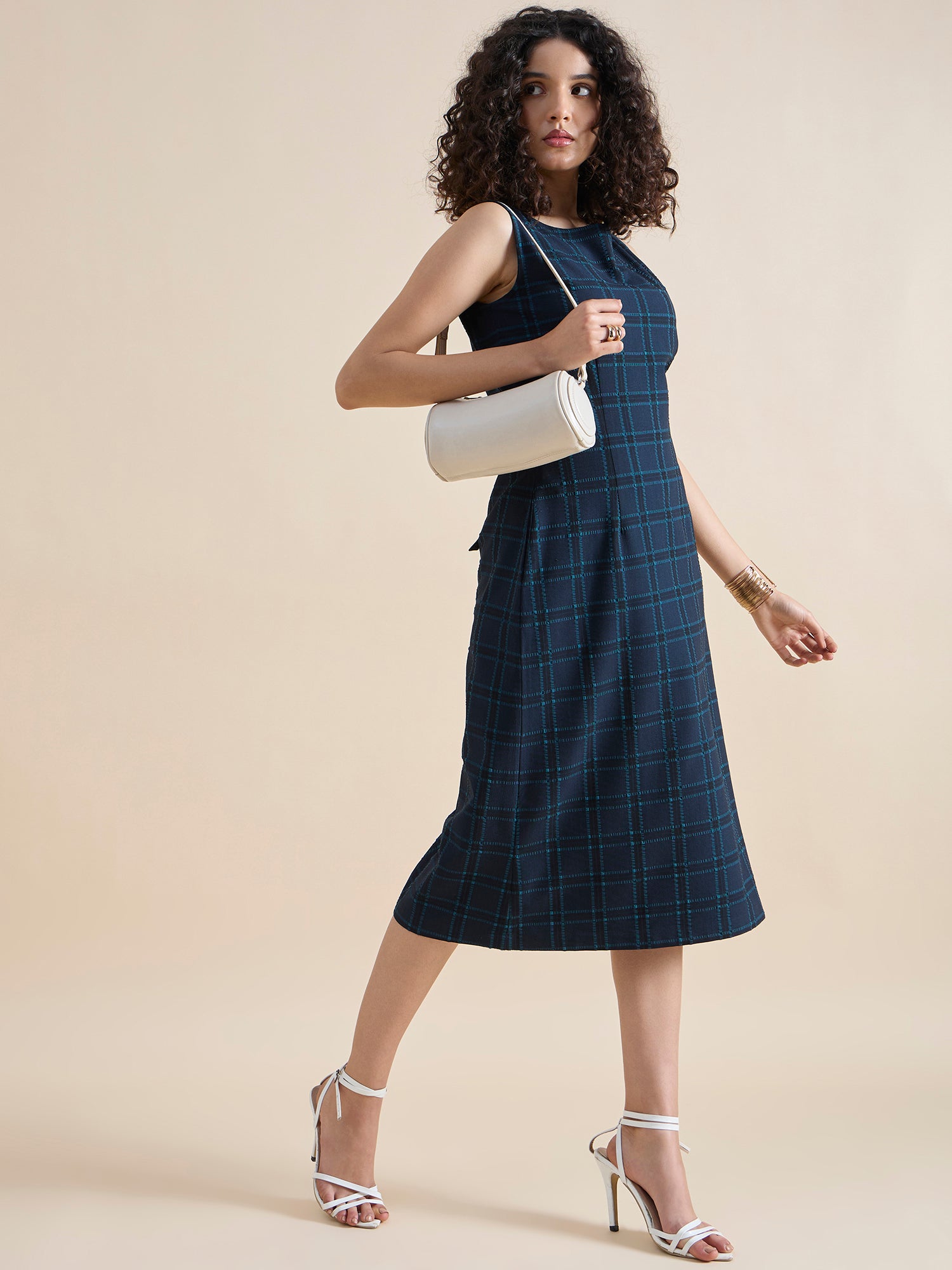 Women Structured A-line Boat-Neck Sleeveless Checkered Midi Dress In 4-Way Stretch