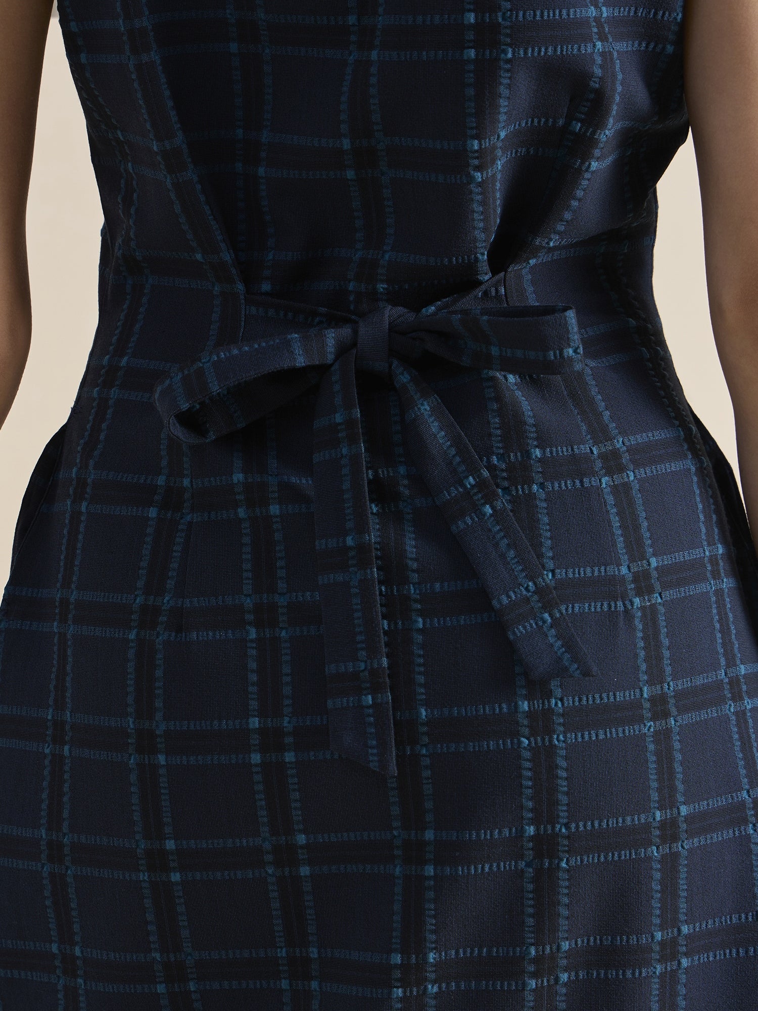 Women Structured A-line Boat-Neck Sleeveless Checkered Midi Dress In 4-Way Stretch