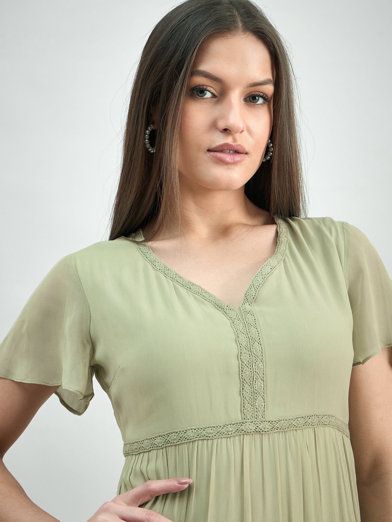 Tiered Lace Detailed Georgette Midi Dress With Delicate Flutter Sleeve