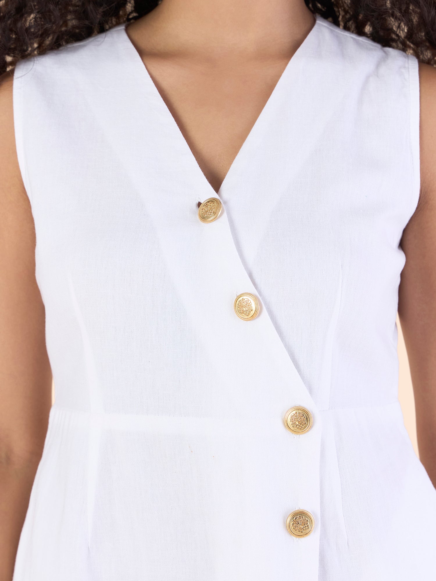 Elegant White Pure-Cotton Wrapped Dress With Classic Button Closure