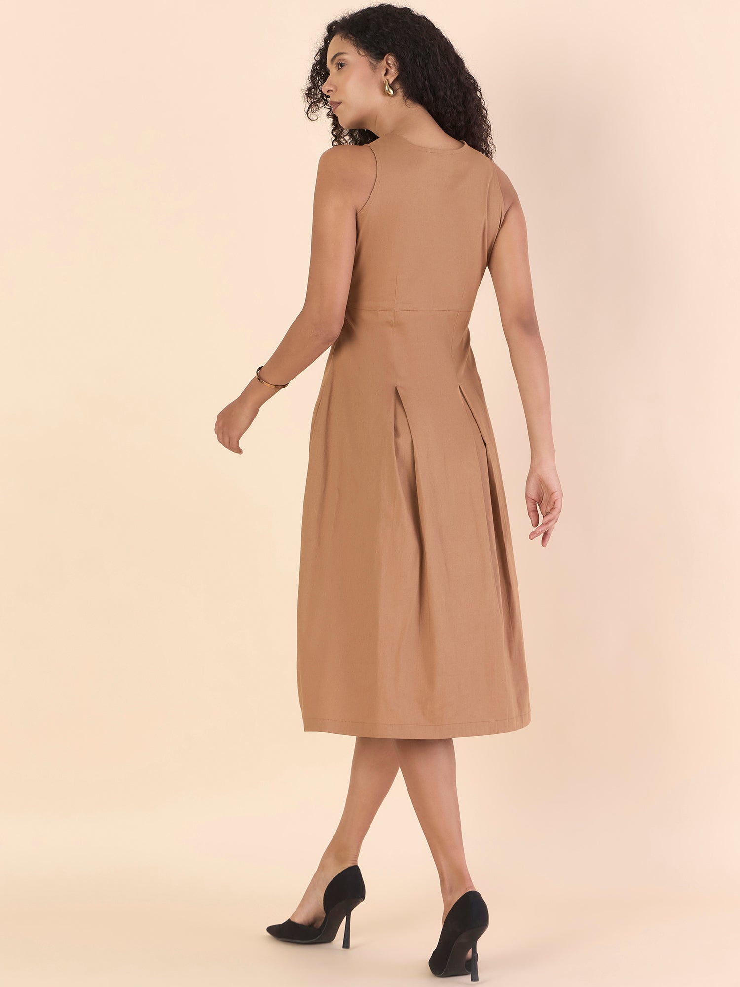 Classic Camel brown Halter Neck Box-Pleated Stretchable Midi Dress