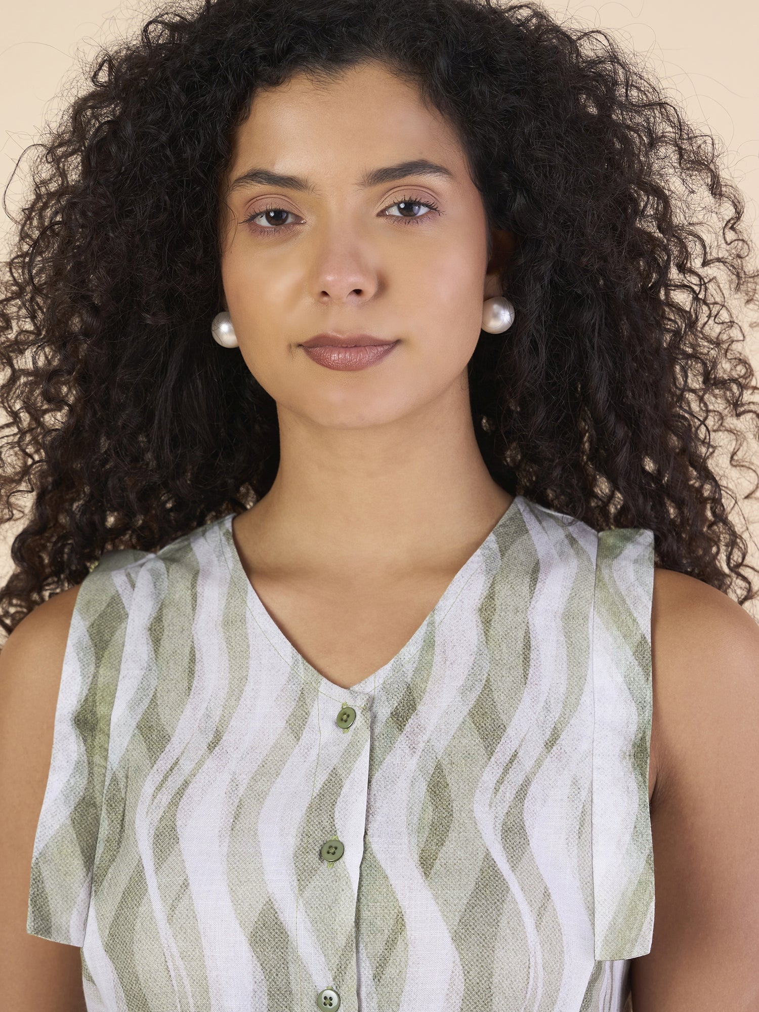 Women Green Button-Up Slit Hem Printed Midi Dress With Belt Details