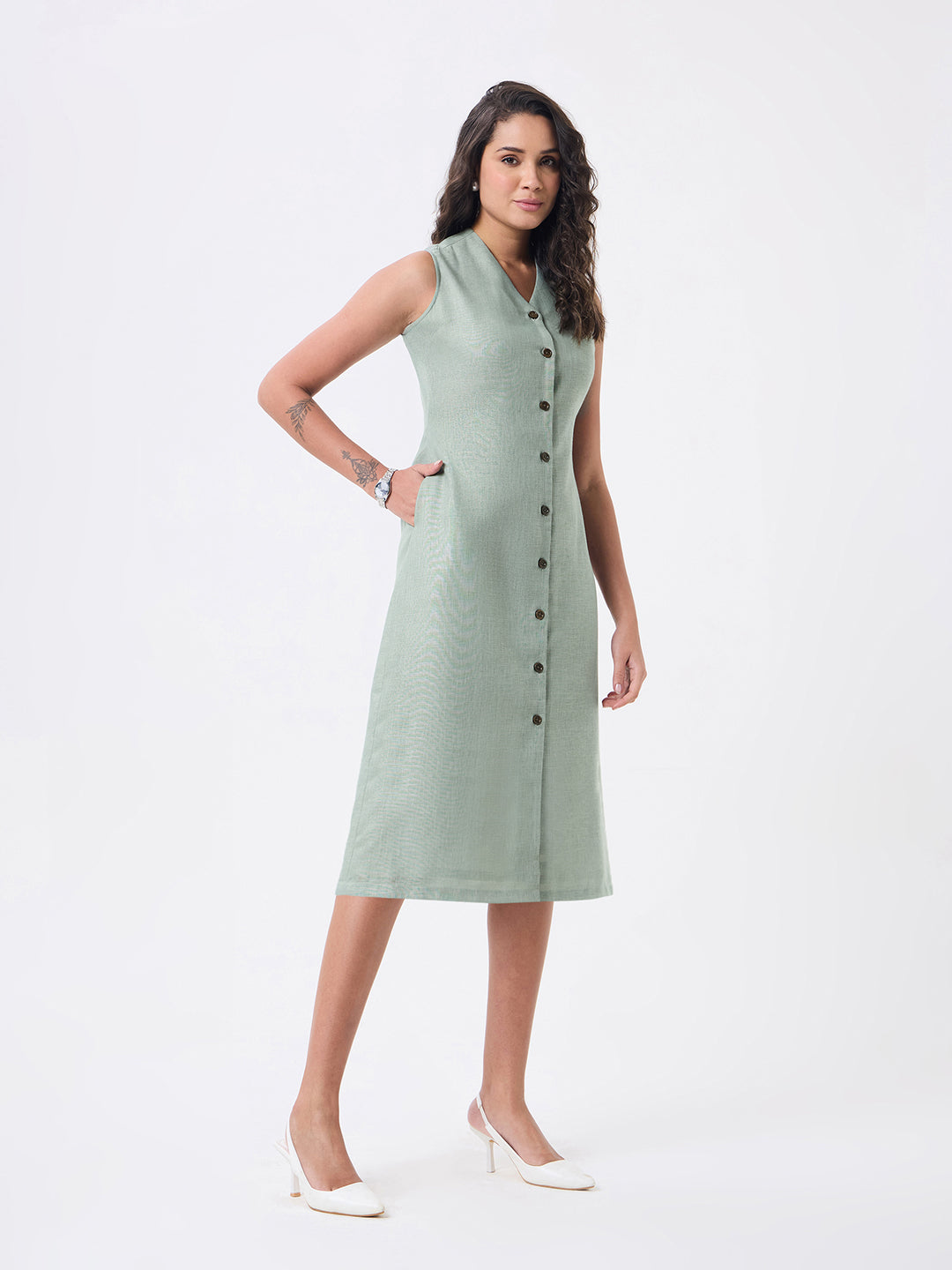Women Green Knee Length Straight Dress