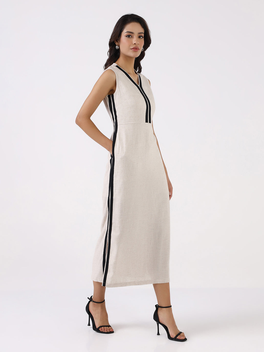 Women Off-White Sheath Maxi Dress