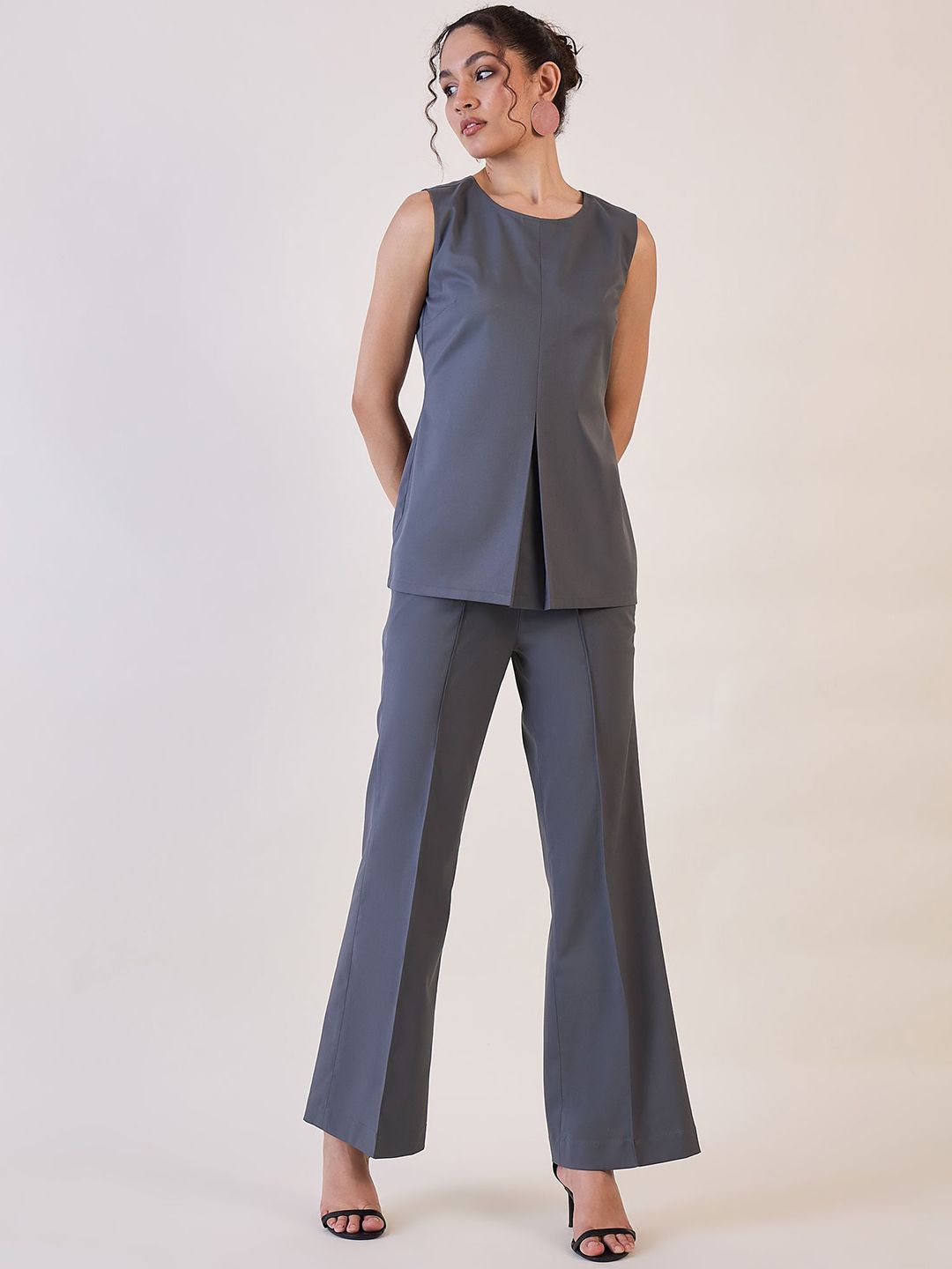 Women Round Neck Top With Straight Trousers