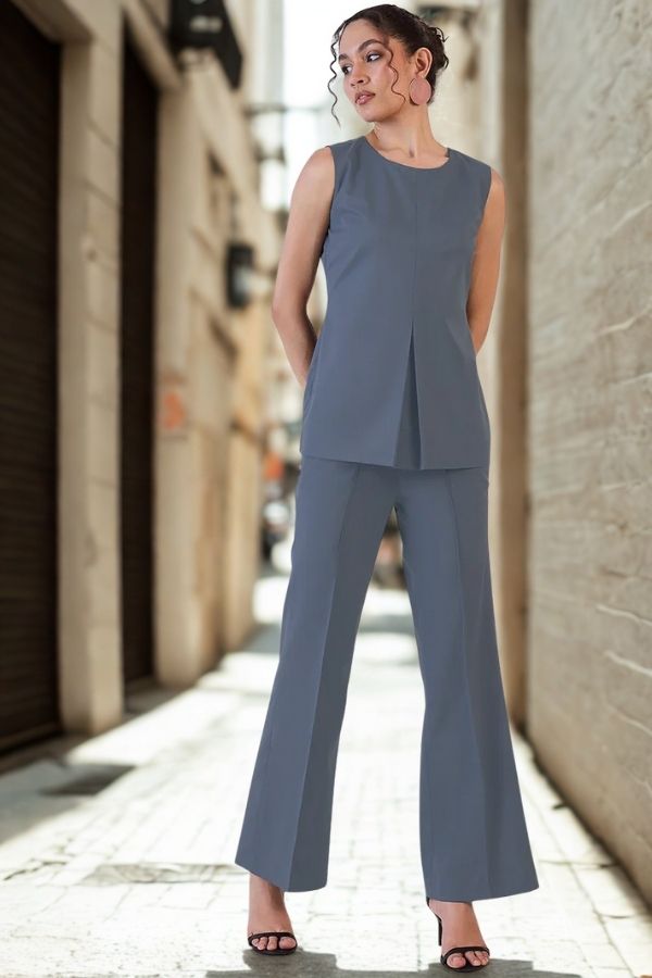 Women Round Neck Top With Straight Trousers