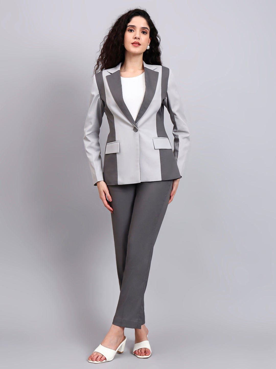 Two-Tone Grey Color Blocking Suit That Defines Power Dressing With Sleek Precision