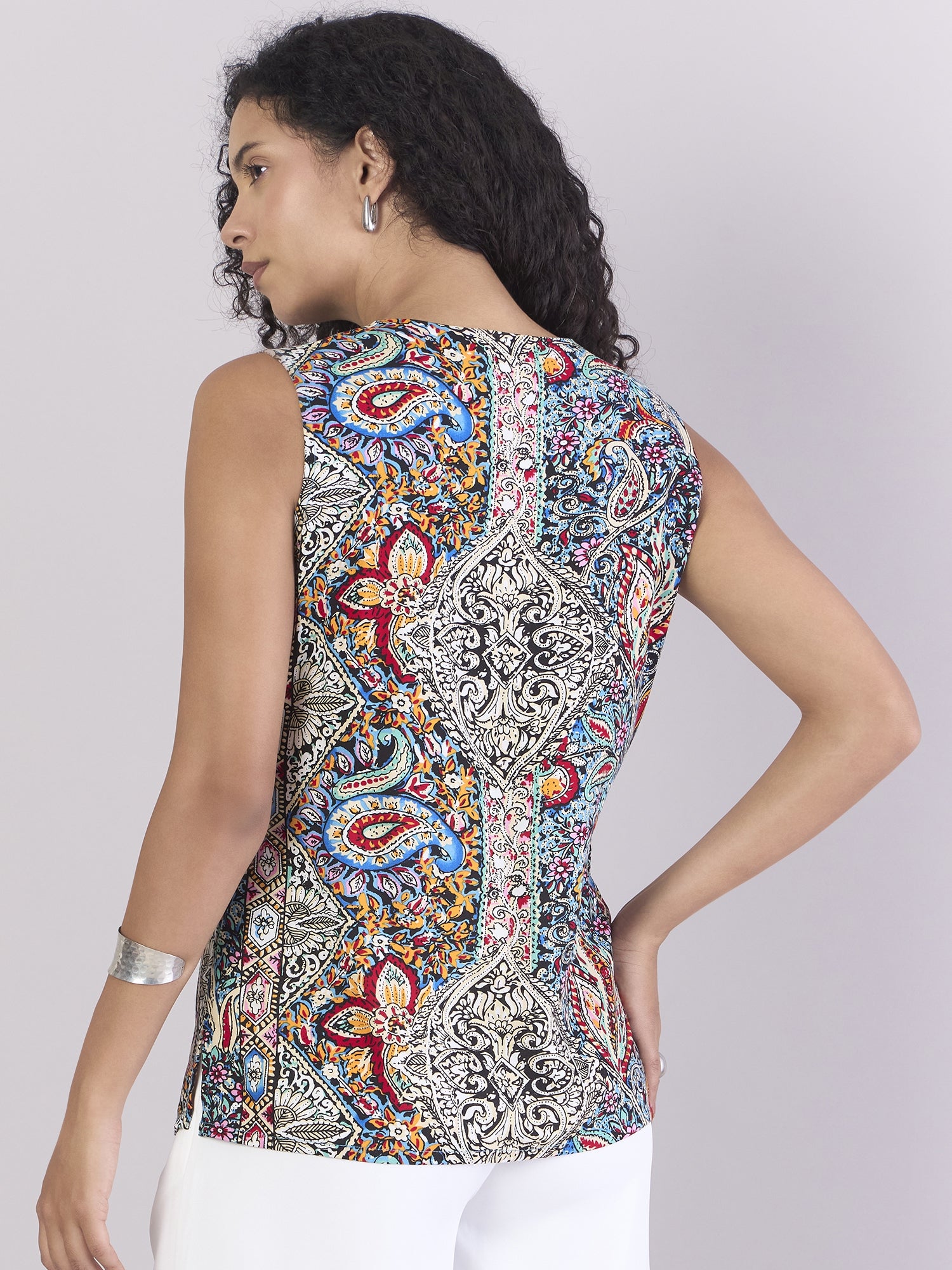 Women Modern Casual Floral Rayon Top With Pleated Details