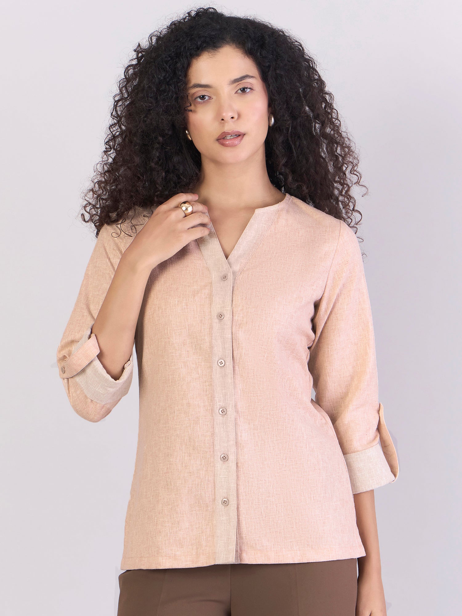 Women Contrast Trims Loose Fit Blouse With Button Details