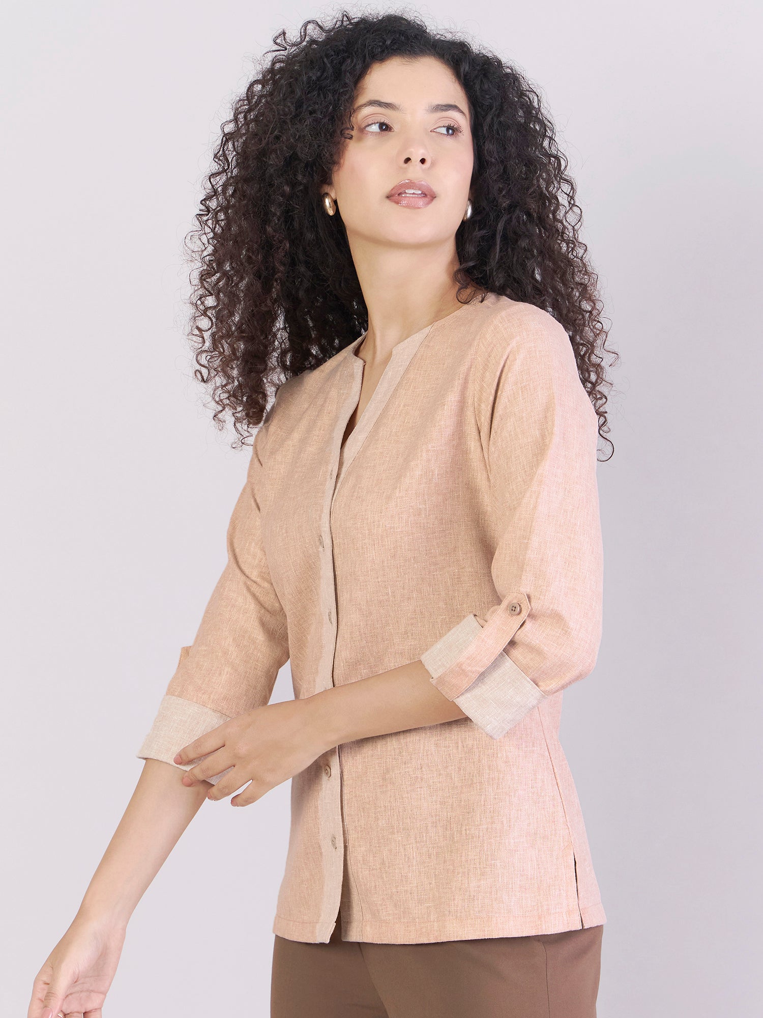 Women Contrast Trims Loose Fit Blouse With Button Details