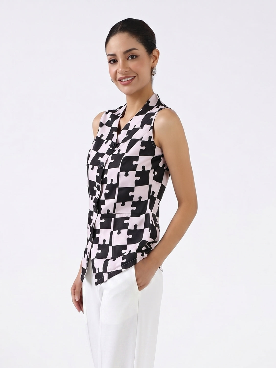 Women Black and White Geometric Printed Top