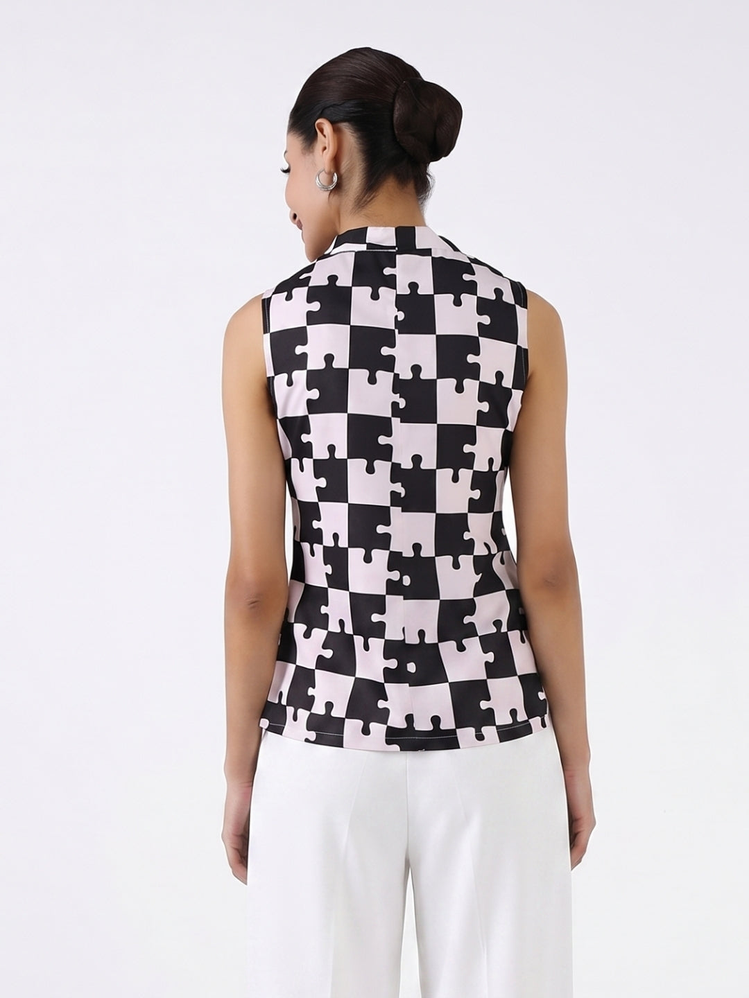 Women Black and White Geometric Printed Top