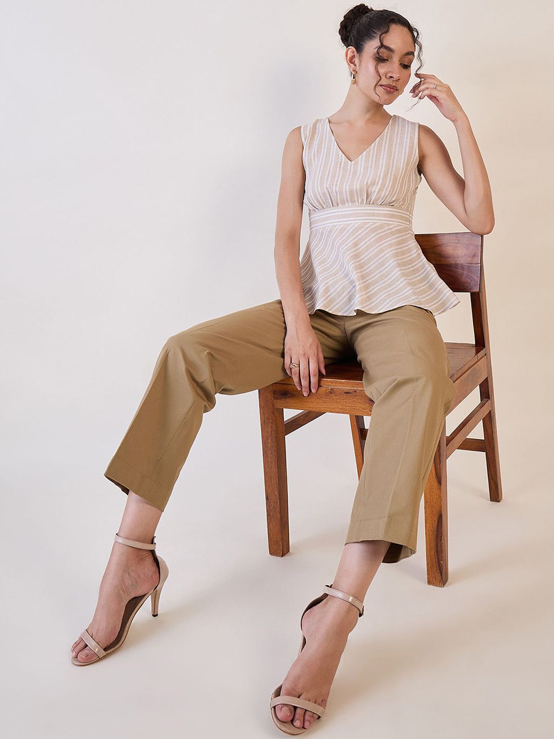 Women Straight Fit High-Rise Regular Trousers
