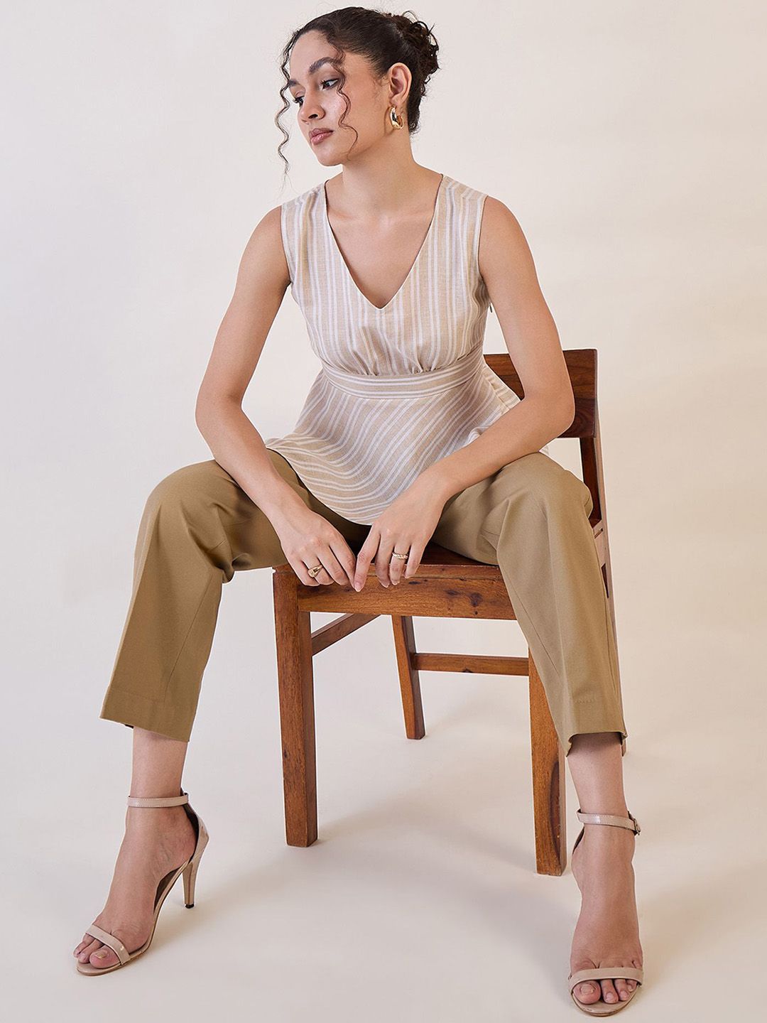 Women Straight Fit High-Rise Regular Trousers