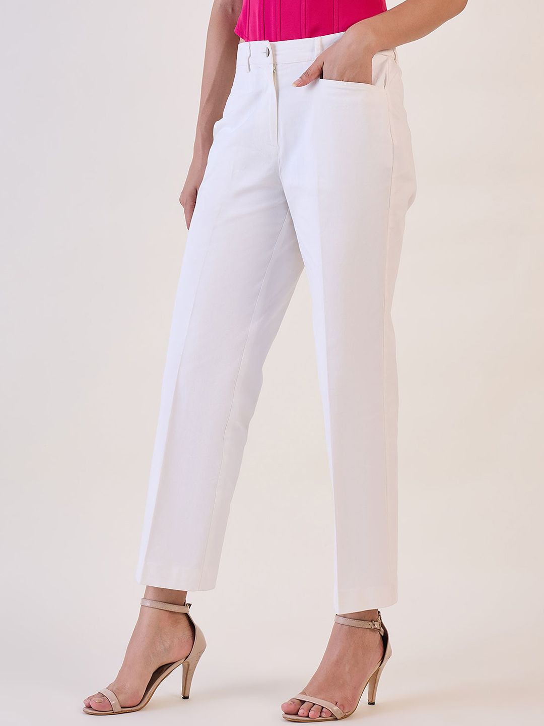 Women Mid-Rise Straight Fit Chinos
