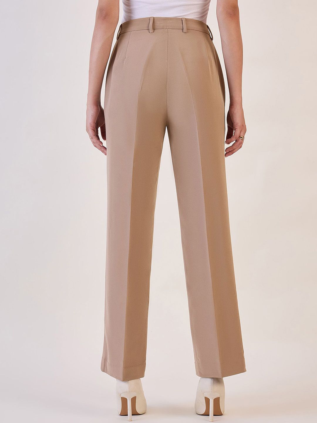 Women Mid-Rise Relaxed Straight Fit Trousers