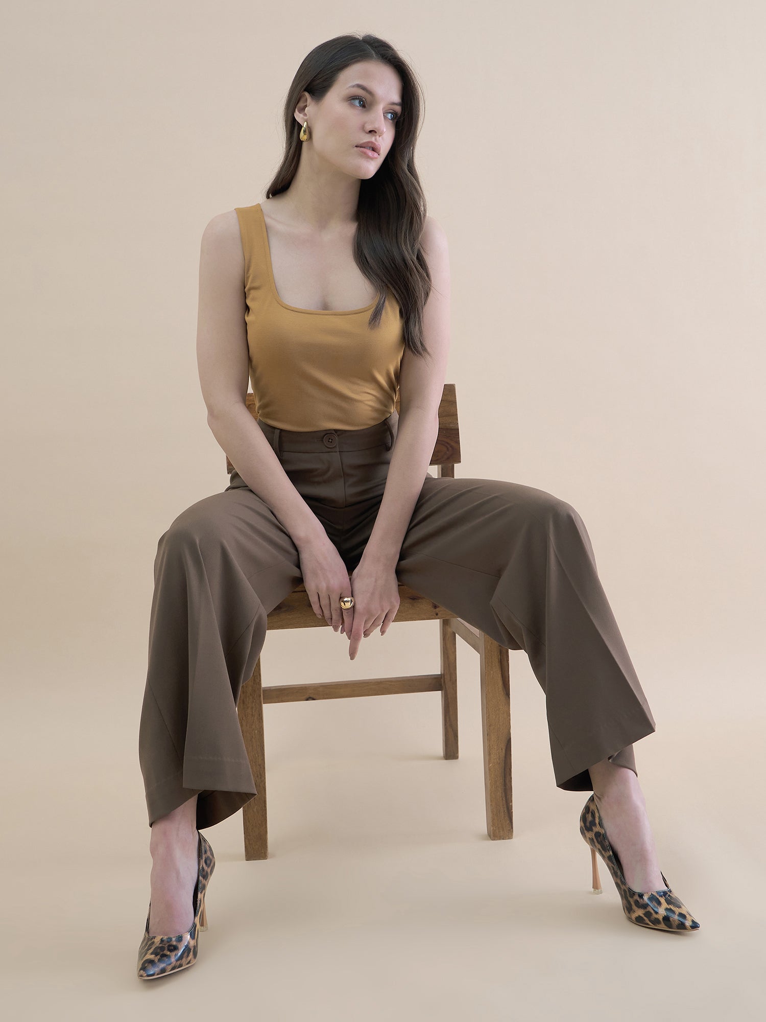 Women High Waist Tailored Fit Straight Leg Trouser In Stretch