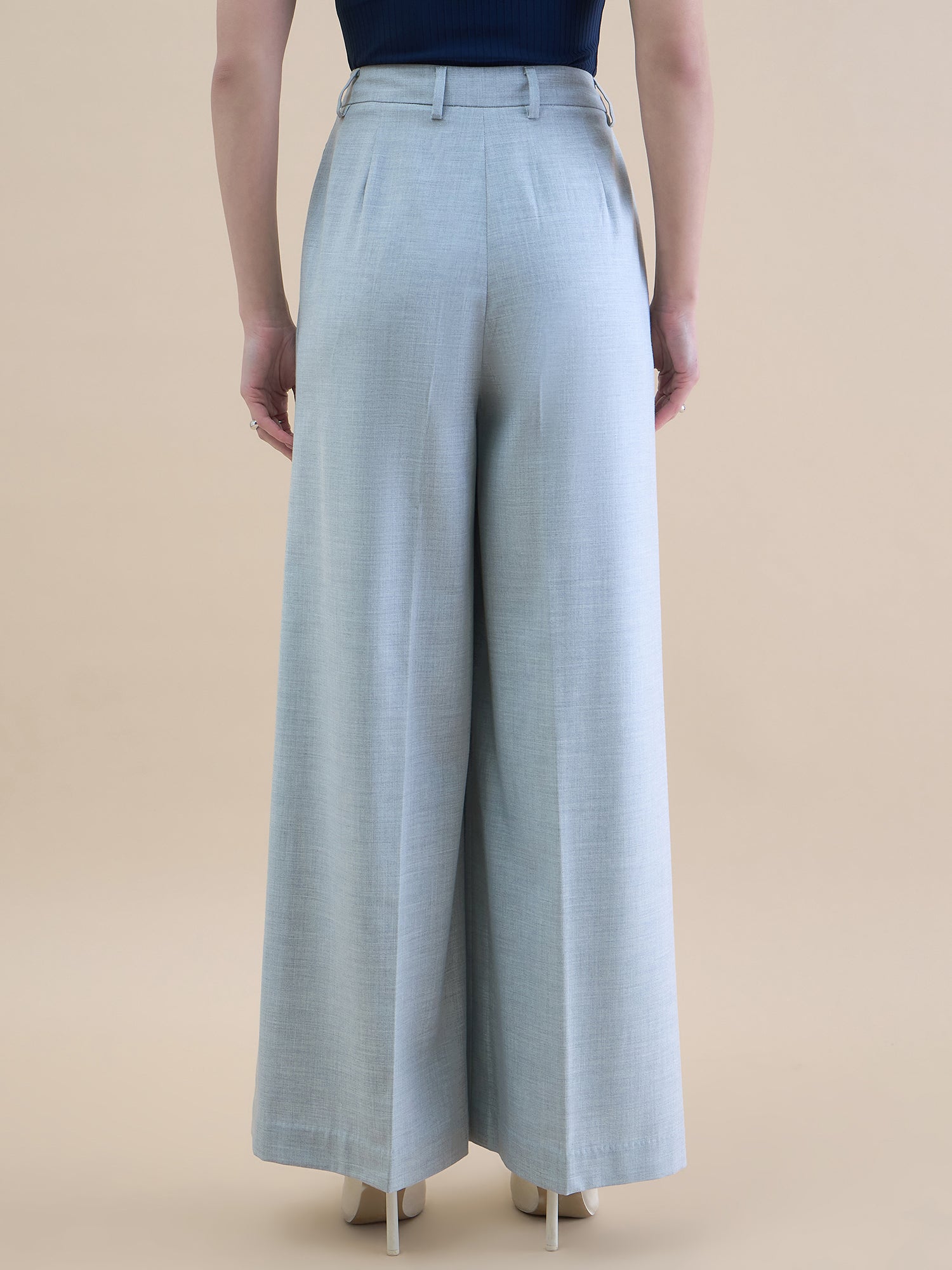 Women Textured Comfort Loose Fit High-Rise Easy Wash Pleated Trousers