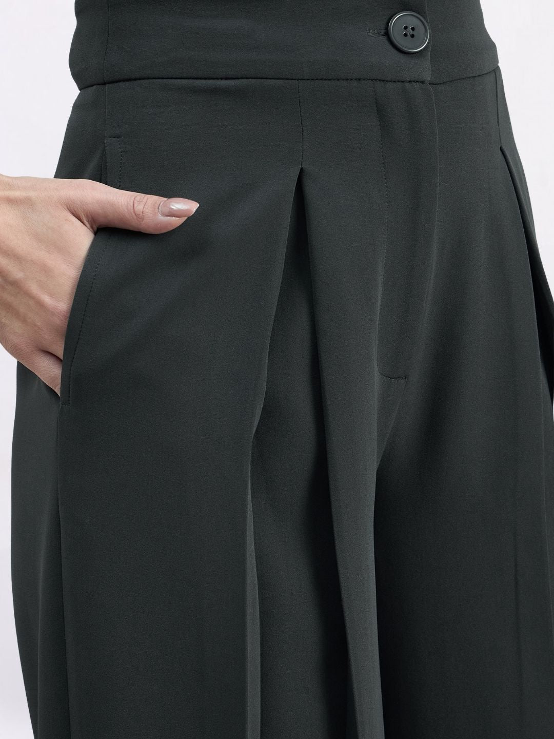 Women Dark Grey Loose Fit High-Rise Pleated Trousers