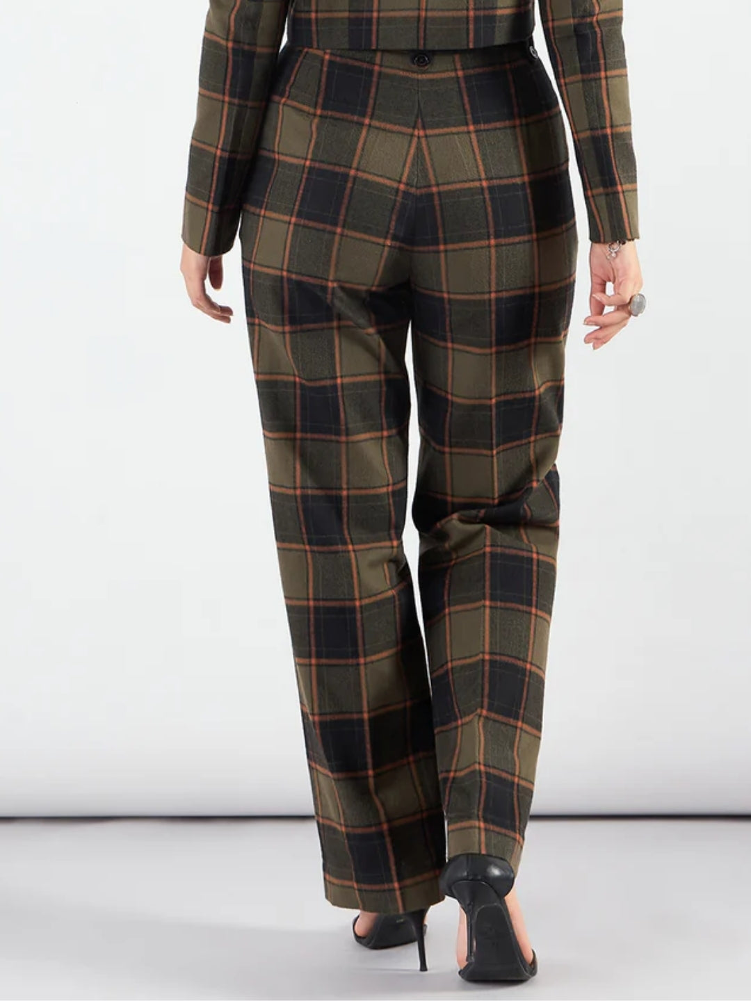 Women Green Toned Checkered Warm Trouser