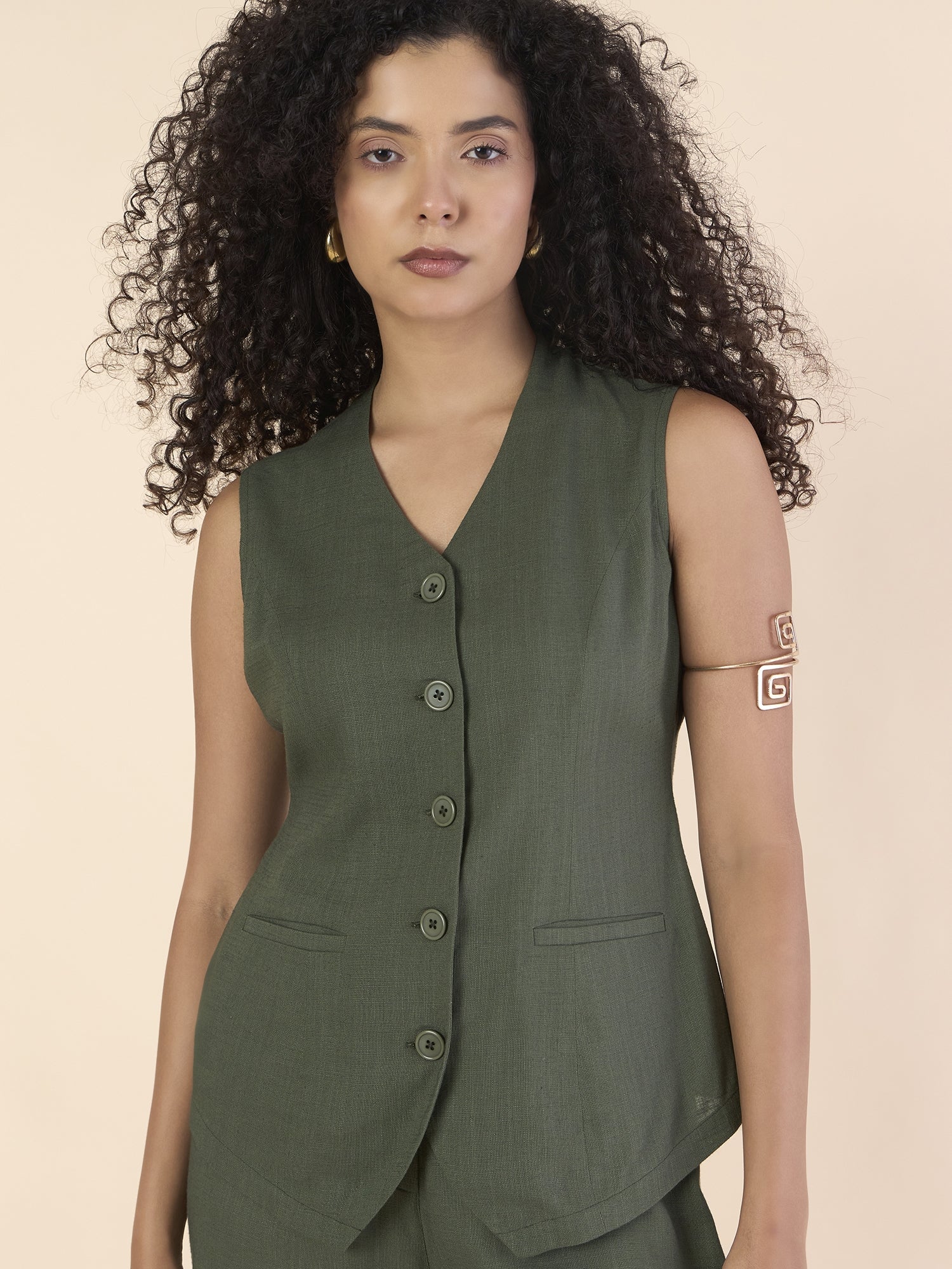 Olive Viscose-linen V-neck sleeveless vest With Straight fit co-ords