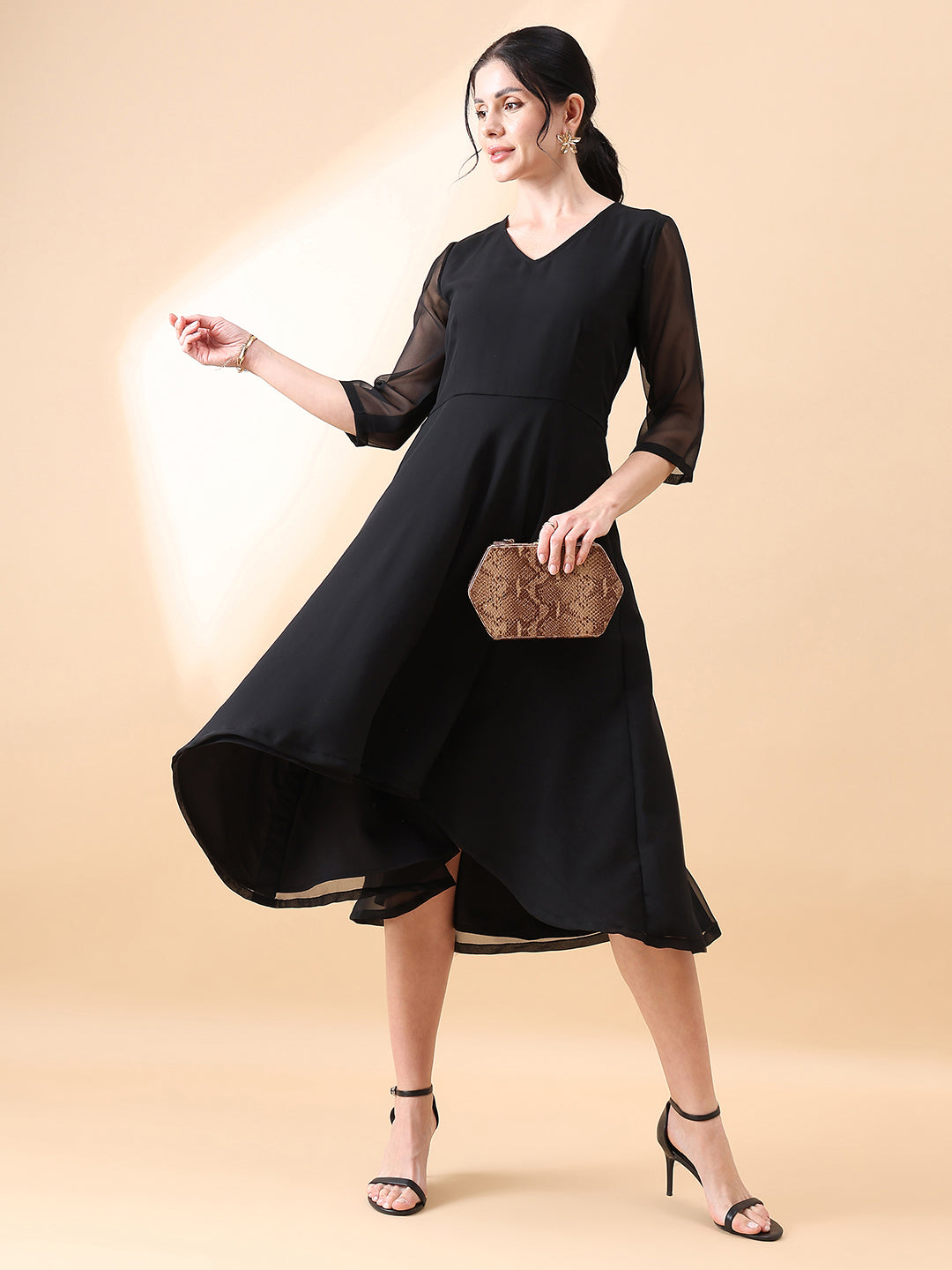 A line Flared Dress - Black