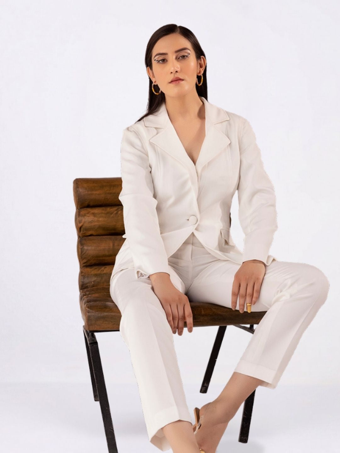 Women White Single breasted Stretch Formal Pant Suit