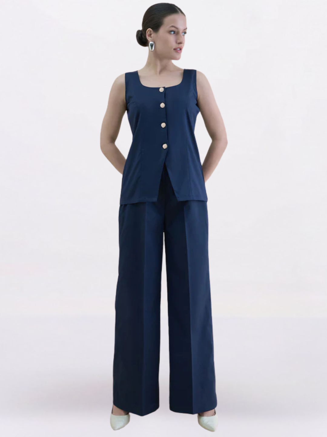 Women U-Neck Straight Fit Waistcoat And Trouser