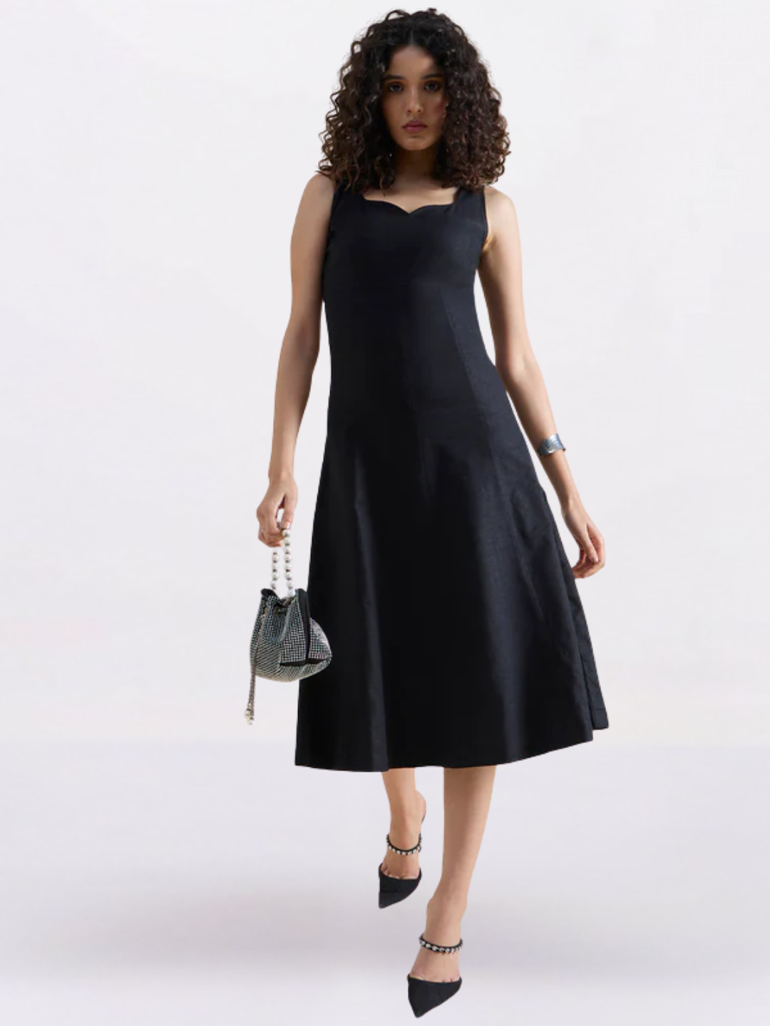 Women Black Sweetheart-Neck Stretch Midi Dress