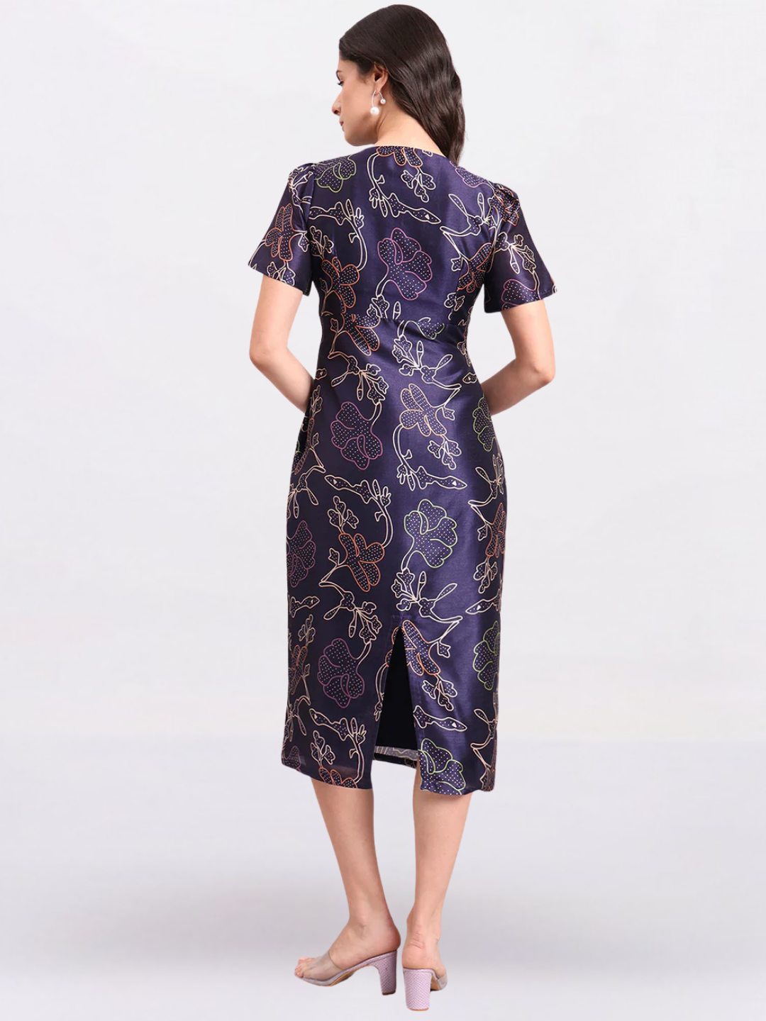 Women Blue Floral Round-Neck A-Line Maxi Dress