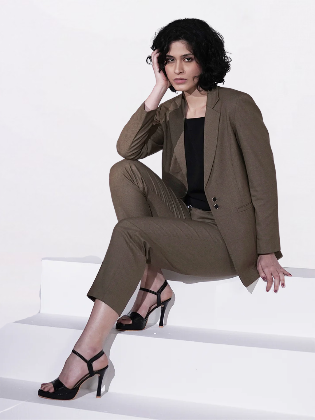 Women Beige Single Breasted Formal Pantsuit