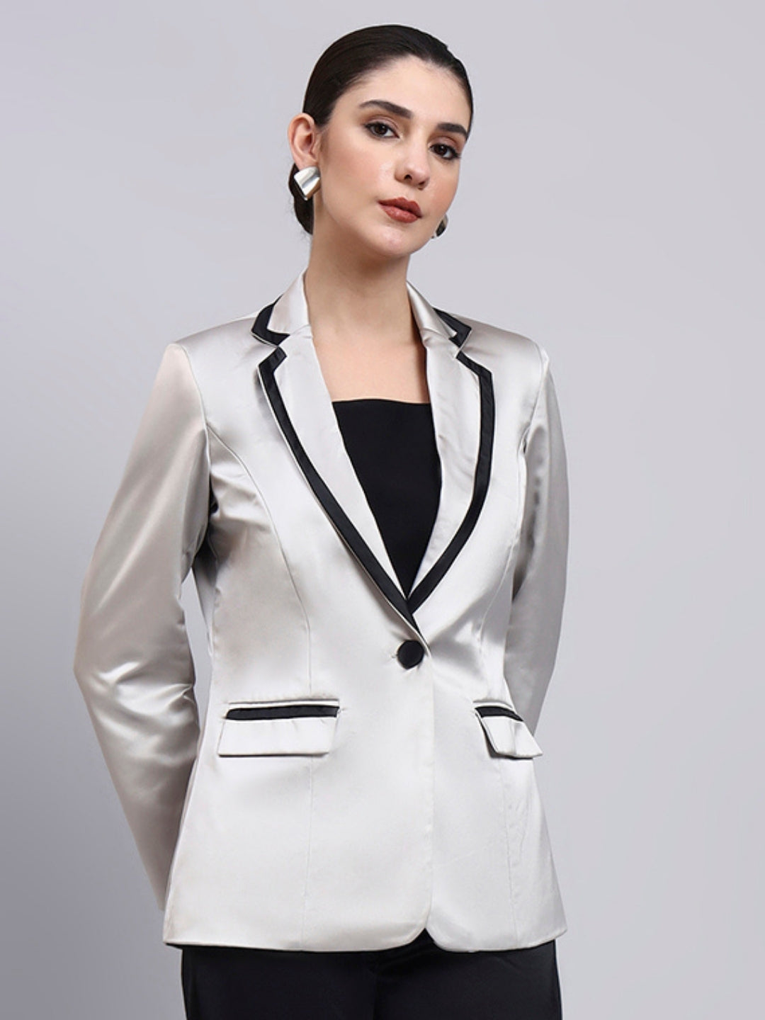 Women Silver Notched Lapel Blazer