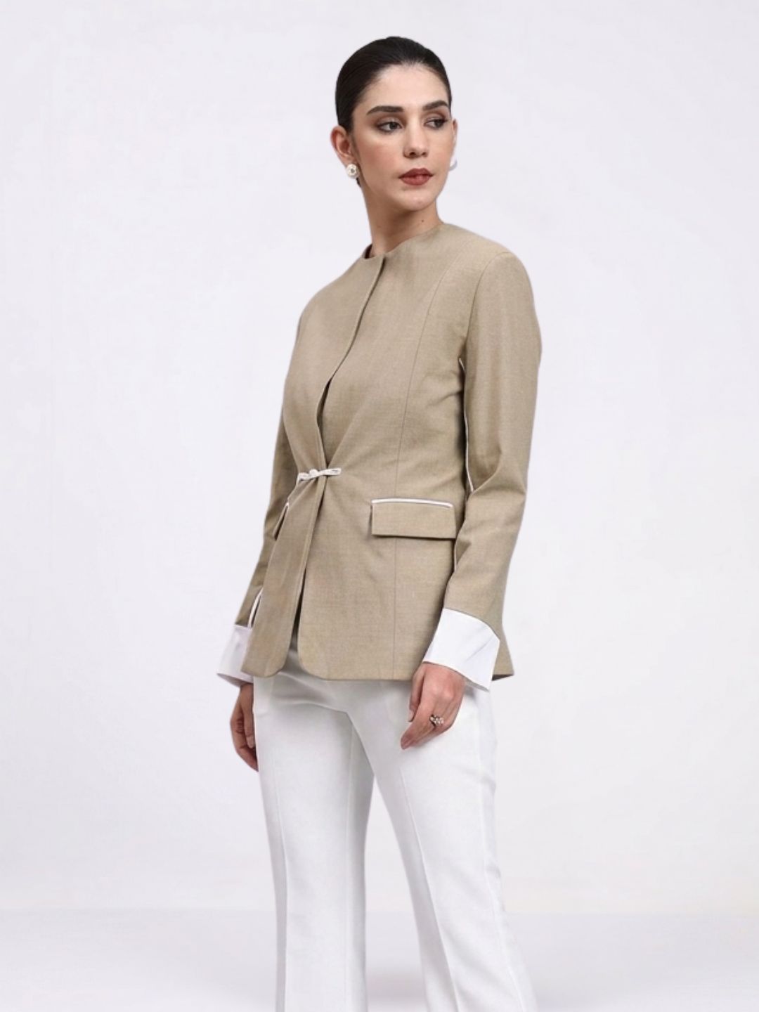 Women Beige Contrast Trim Formal Blazer