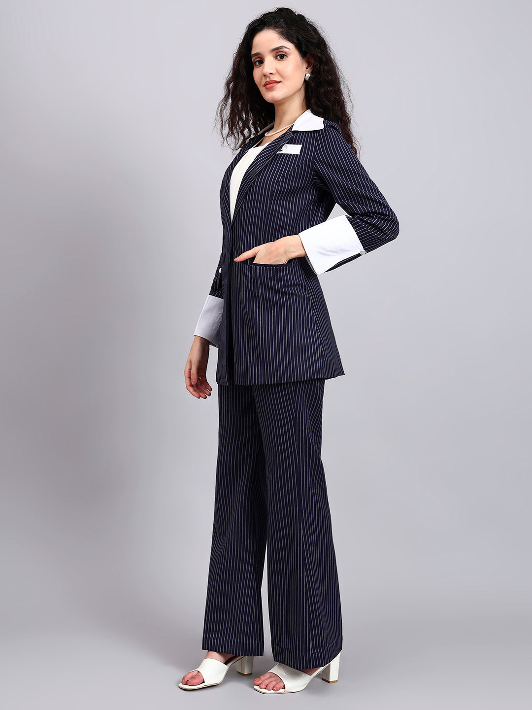 Navy Blue Oversized Contrast Peak Collar Blazer