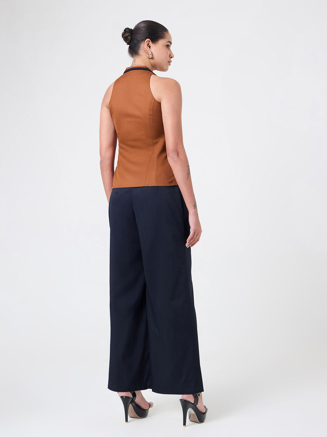 Women Rust Sleeveless Co-ords