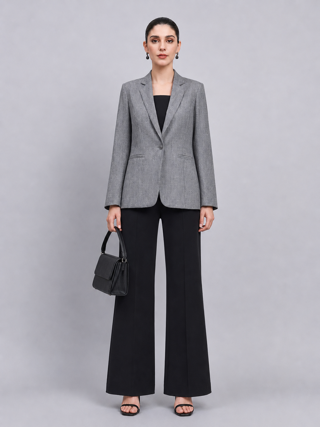 Women Grey Blazer-Set with Black Contrast Pants