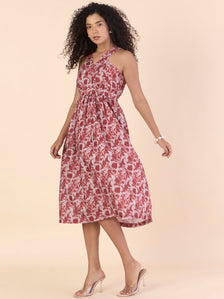 Chic vintage floral printed Elasticated midi dress With halter neck details